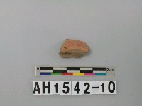 藏品(紅色素面夾砂陶片)的圖片